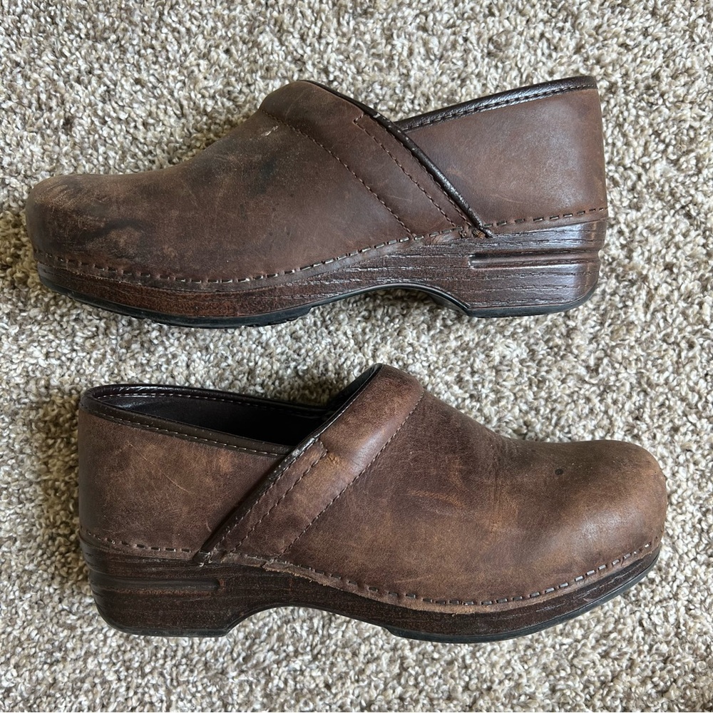 Dansko Clogs - Picture 4 of 9